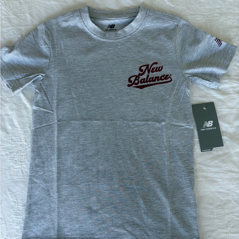 New Balance Kids Grey T-Shirt Size 8 | New with Tags